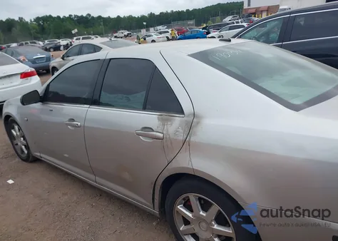 2006 Cadillac Sts V8 z USA, uszkodzony, nr VIN 1G6DC67A860190104